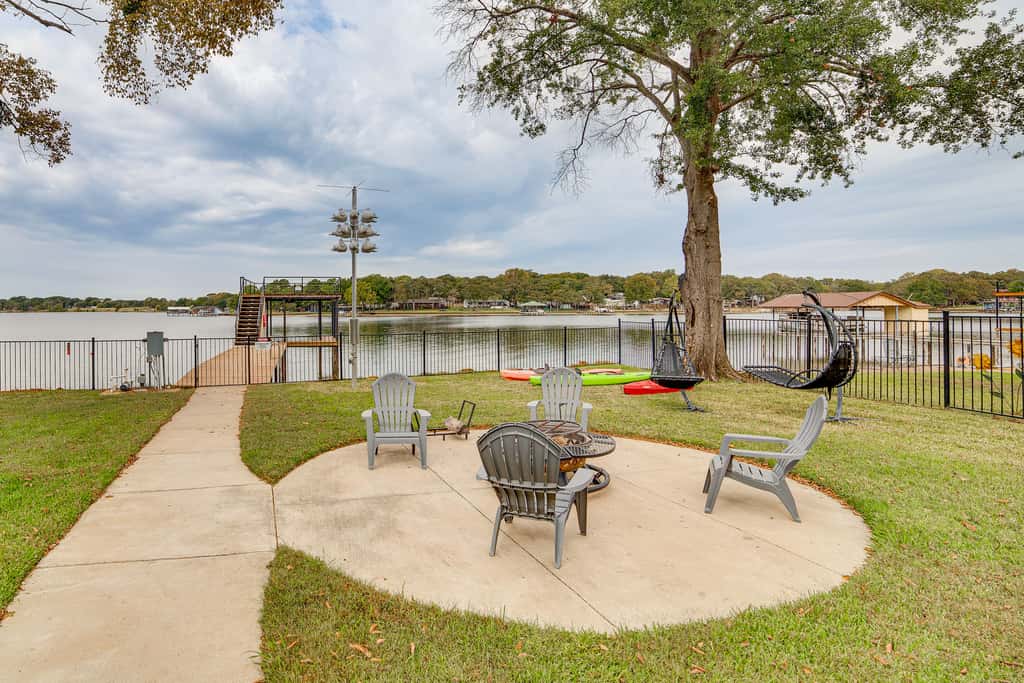 Private Dock & Yard! Modern Getaway in Mabank
