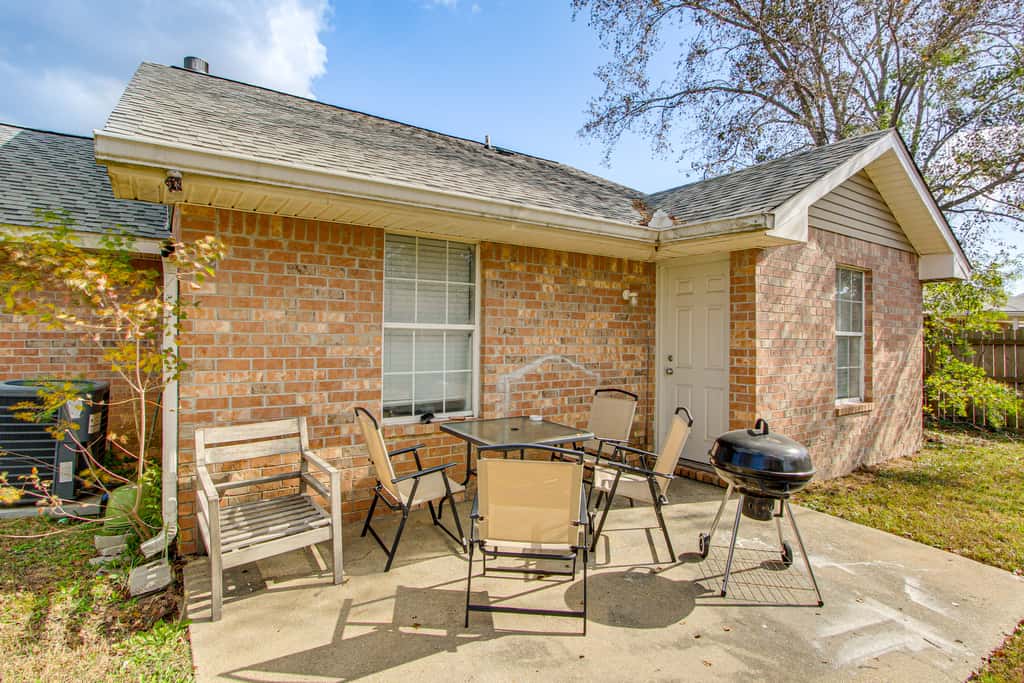 Explore Gulfport Beaches: Family Home w/ Yard