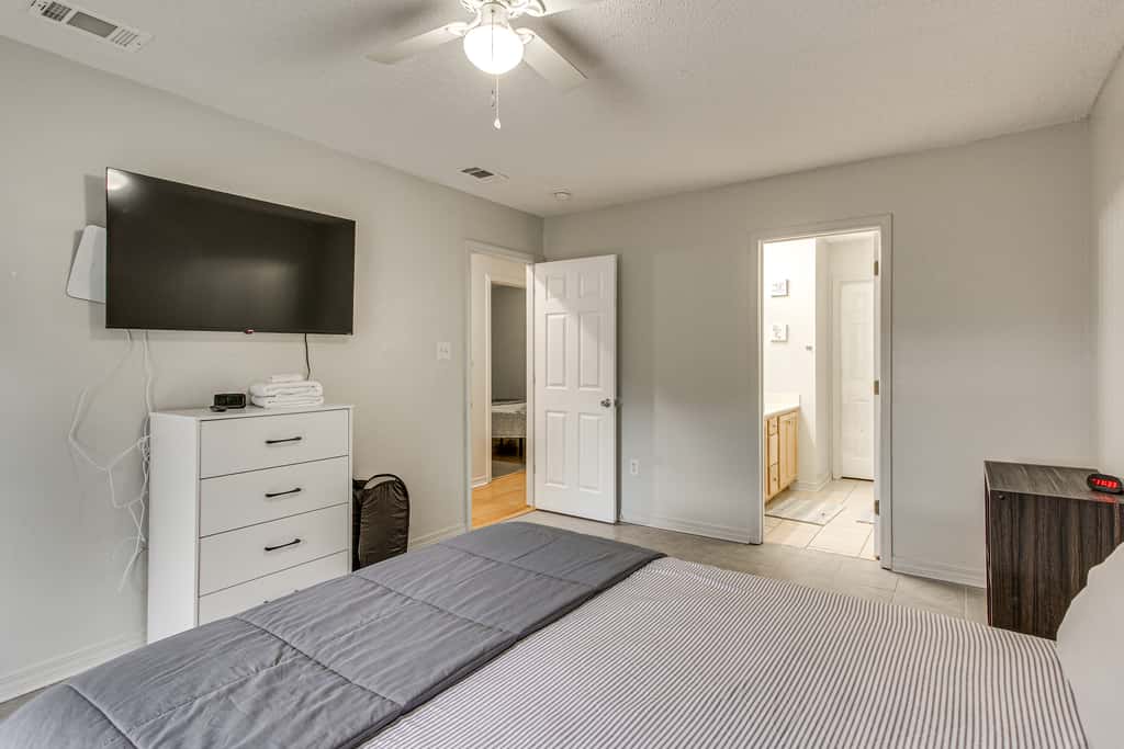 Explore Gulfport Beaches: Family Home w/ Yard