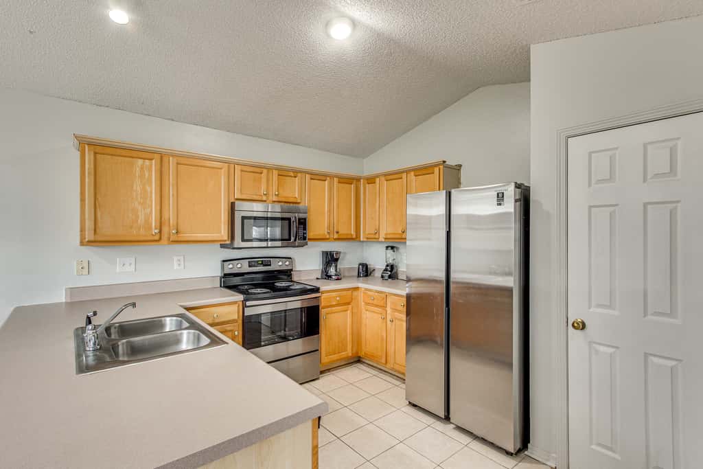 Explore Gulfport Beaches: Family Home w/ Yard