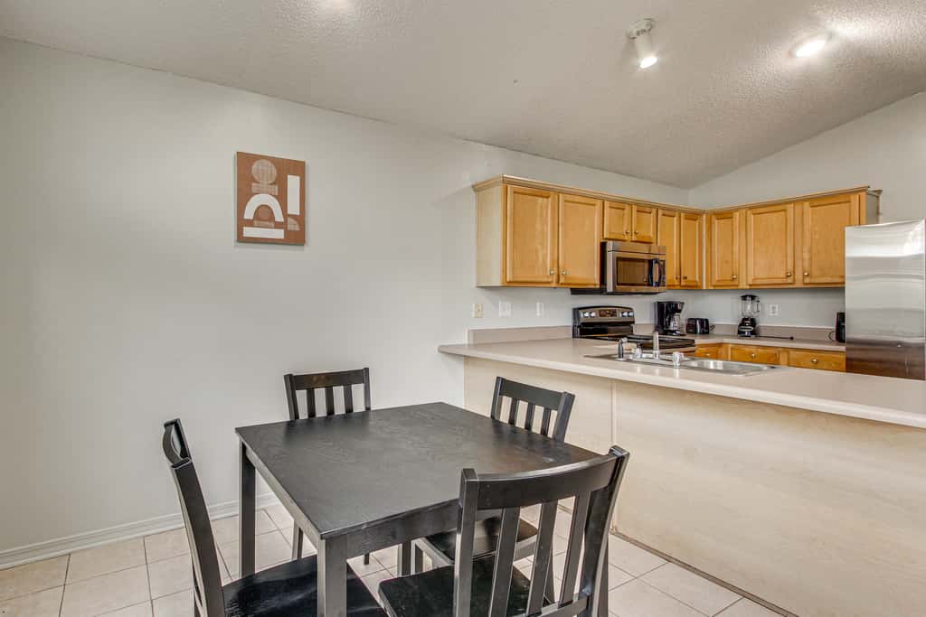 Explore Gulfport Beaches: Family Home w/ Yard