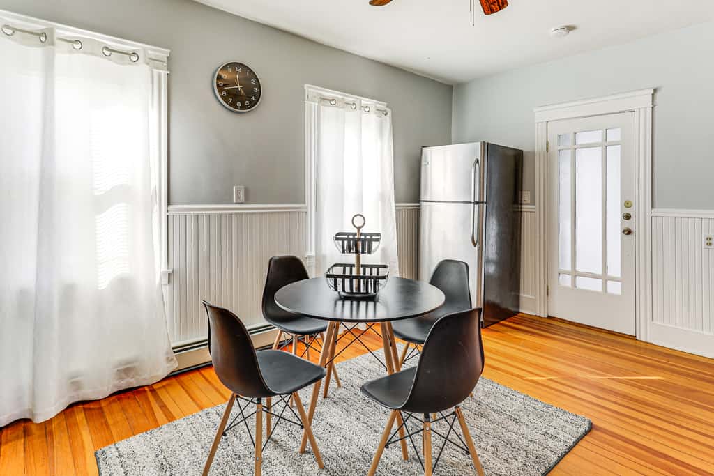 5 Mi to Brown U: Pet-Friendly Apt, Walk to Dining!