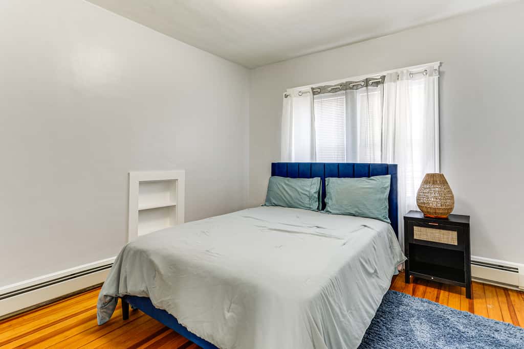 5 Mi to Brown U: Pet-Friendly Apt, Walk to Dining!