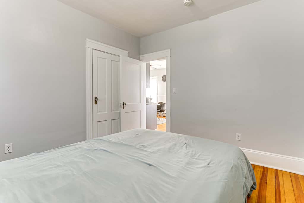 5 Mi to Brown U: Pet-Friendly Apt, Walk to Dining!