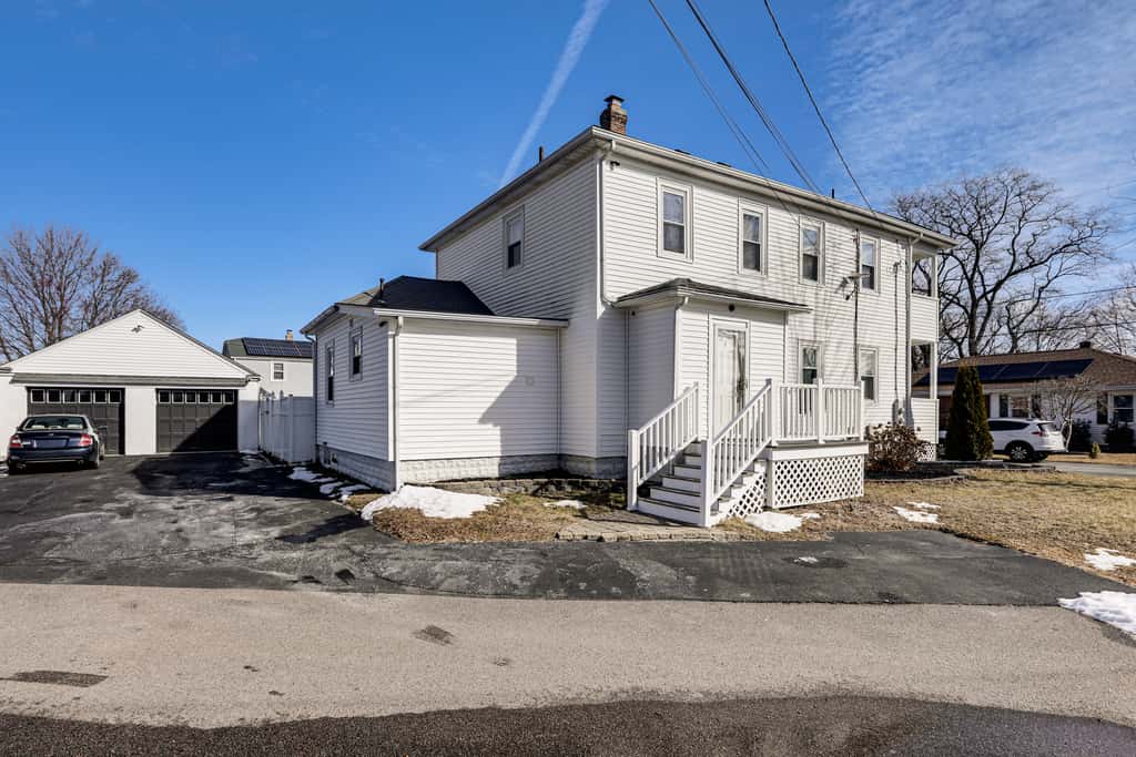 5 Mi to Brown U: Pet-Friendly Apt, Walk to Dining!