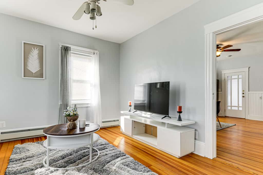 5 Mi to Brown U: Pet-Friendly Apt, Walk to Dining!