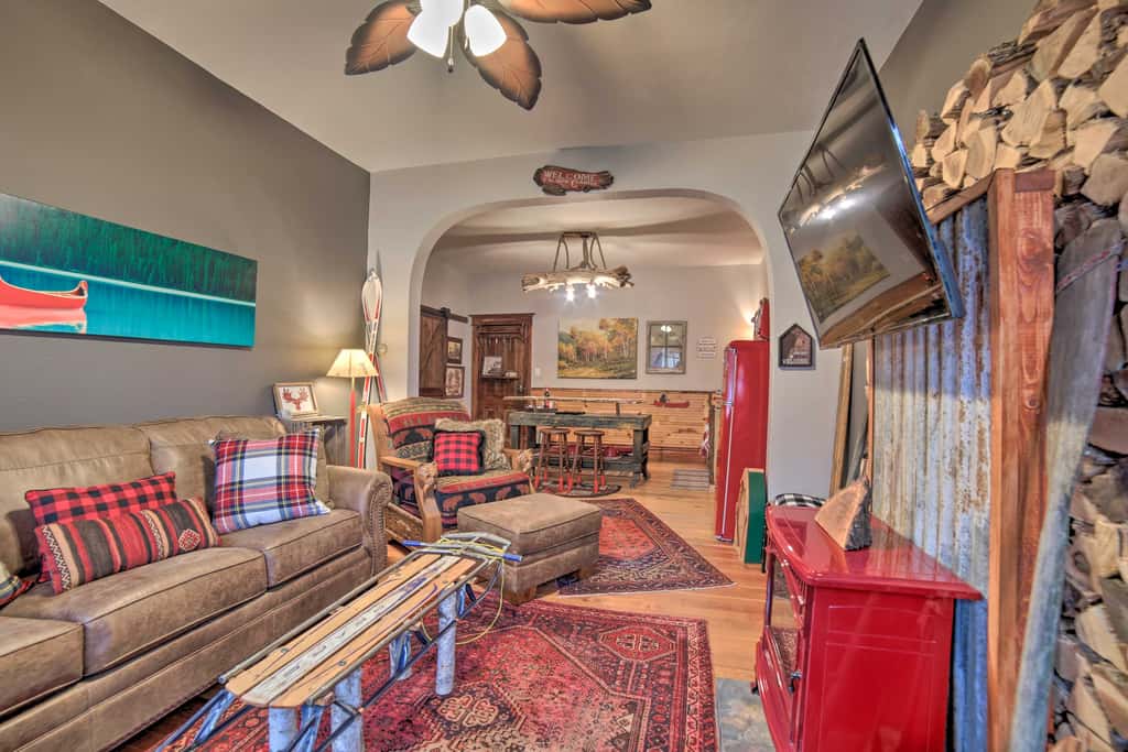 Walk to Waterfront: Dtwn Sturgeon Bay Retreat!