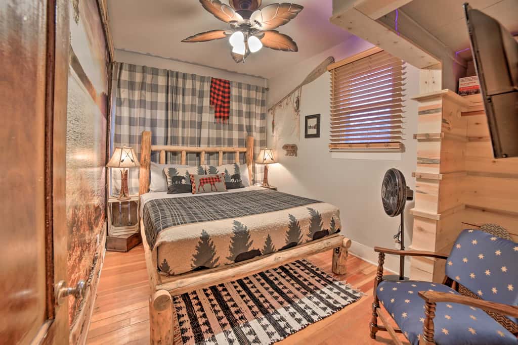 Walk to Waterfront: Dtwn Sturgeon Bay Retreat!