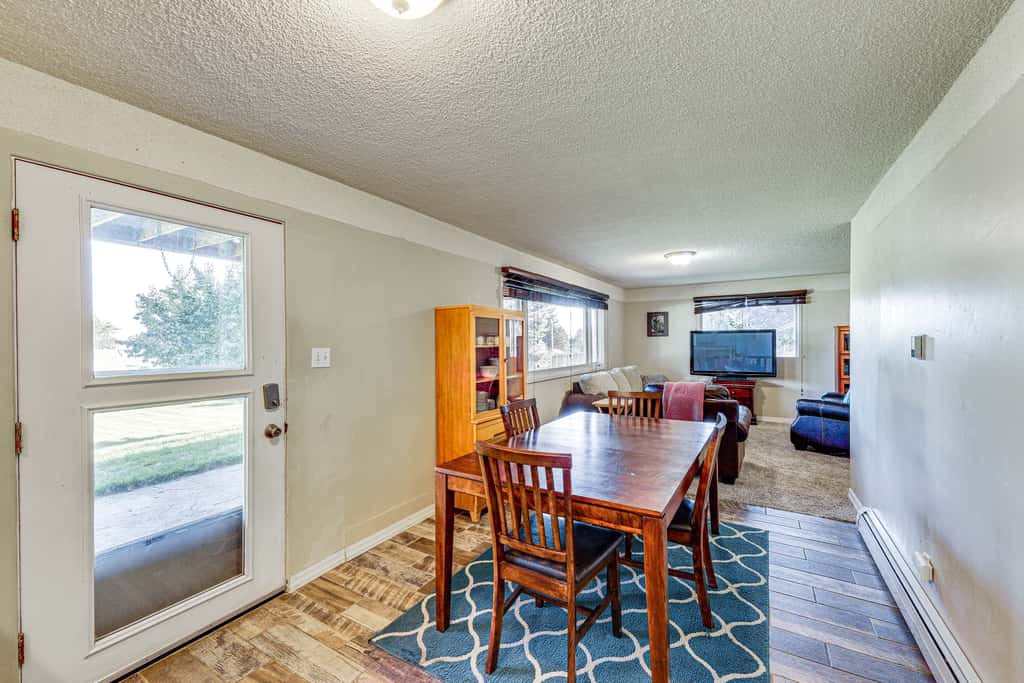 Hot Tub, Views & Private Dock: Polson Haven!