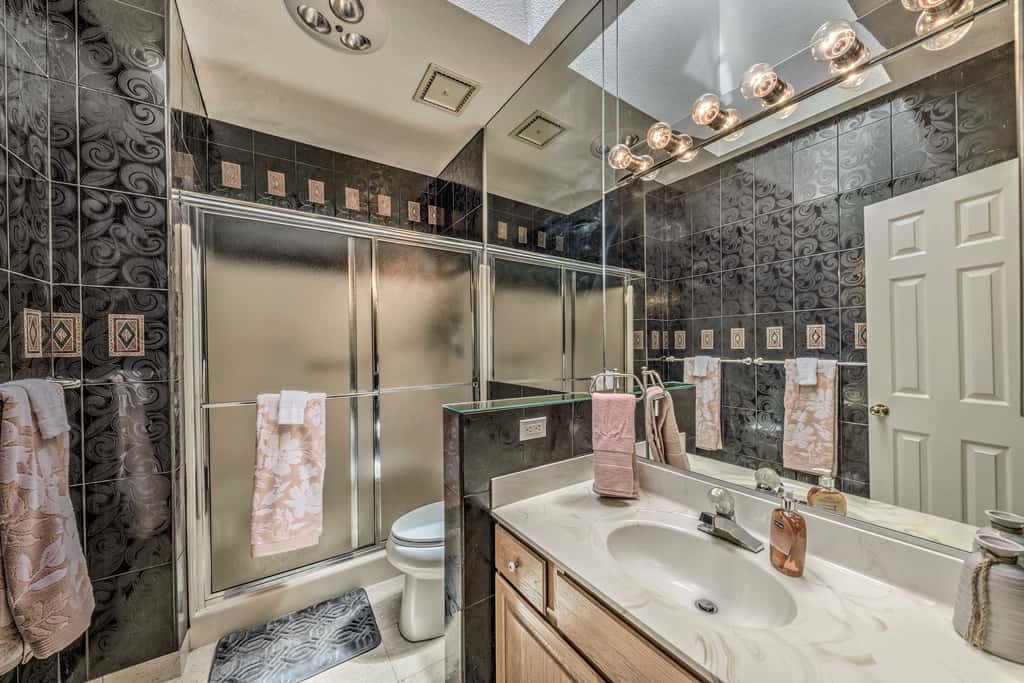 Cozy Cloudcroft Townhome ~ 1 Mi to Burro Ave!