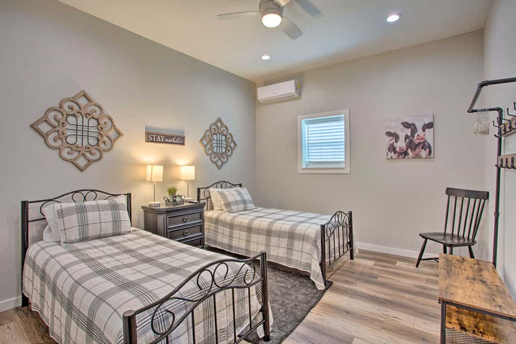 'The Copper Roost': Lake Texoma Escape w/ Hot Tub