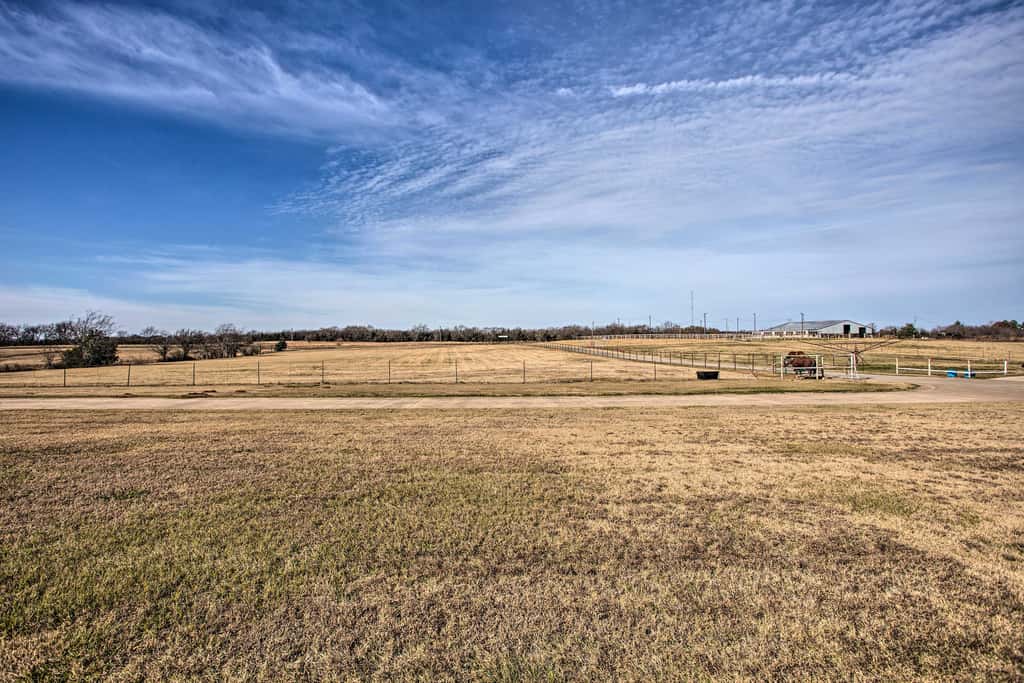 Ranch Getaway with Pool and Horse Stall Access!