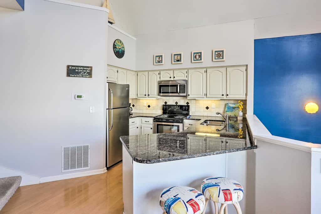 Home on Lake Erie | 3 Bedrooms | 3 Bathrooms