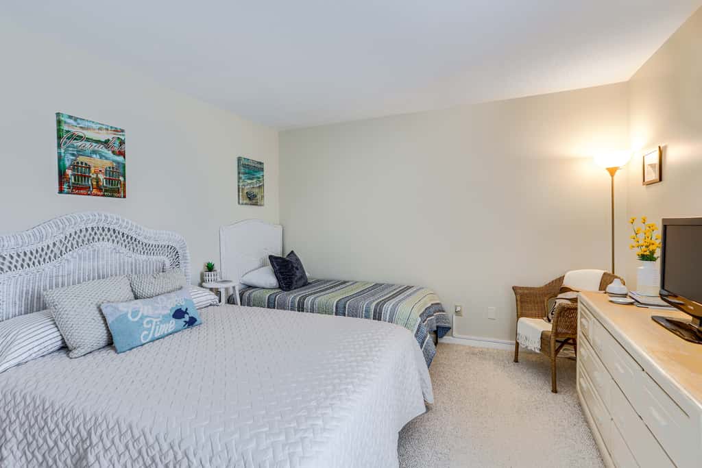 Home on Lake Erie | 3 Bedrooms | 3 Bathrooms