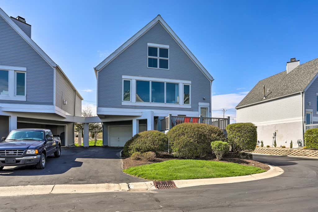 Home on Lake Erie | 3 Bedrooms | 3 Bathrooms