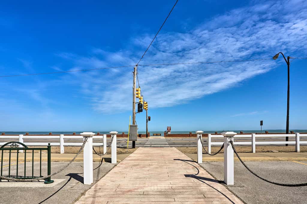 Home on Lake Erie | 3 Bedrooms | 3 Bathrooms