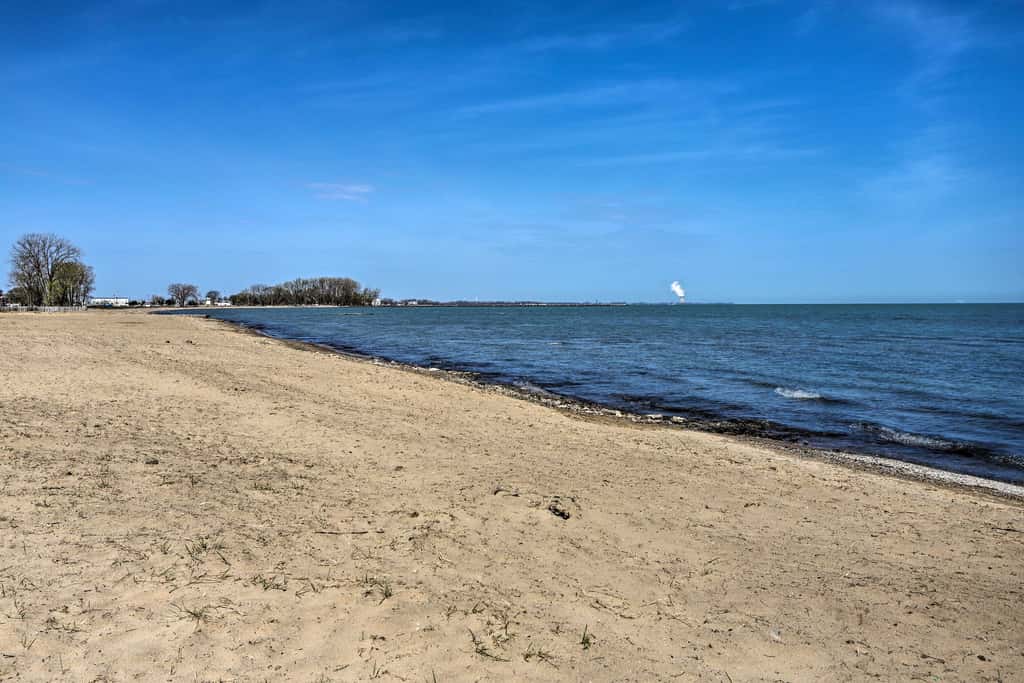 Home on Lake Erie | 3 Bedrooms | 3 Bathrooms
