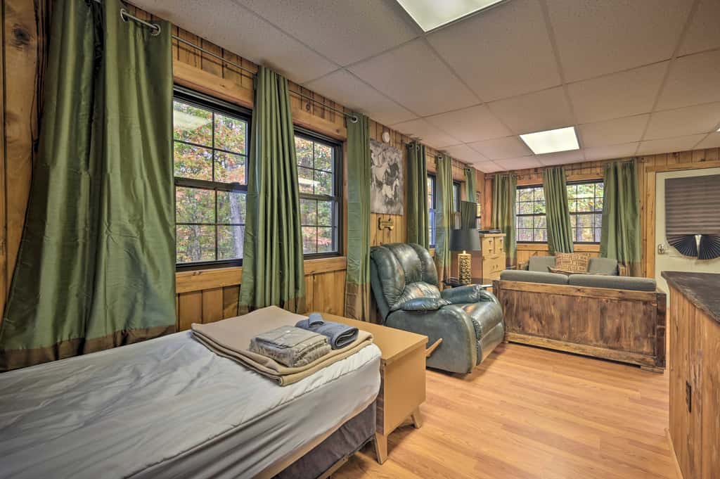 ‘Cheyenne’ Ranch Retreat Near Raystown Lake!