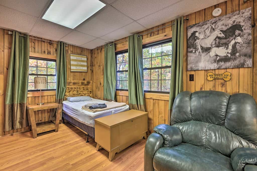 ‘Cheyenne’ Ranch Retreat Near Raystown Lake!