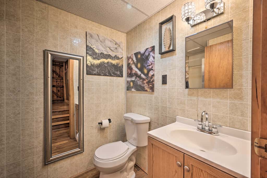5 Mi to Raystown Lake Launch: ‘Lucas McCain Cabin’
