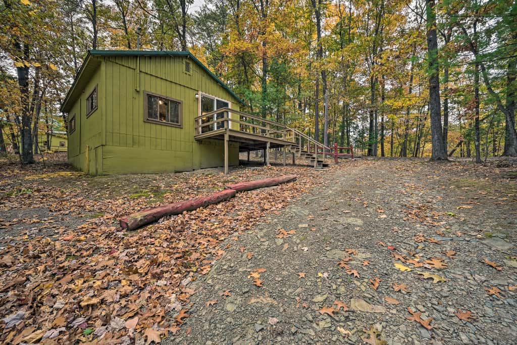 5 Mi to Raystown Lake Launch: ‘Lucas McCain Cabin’