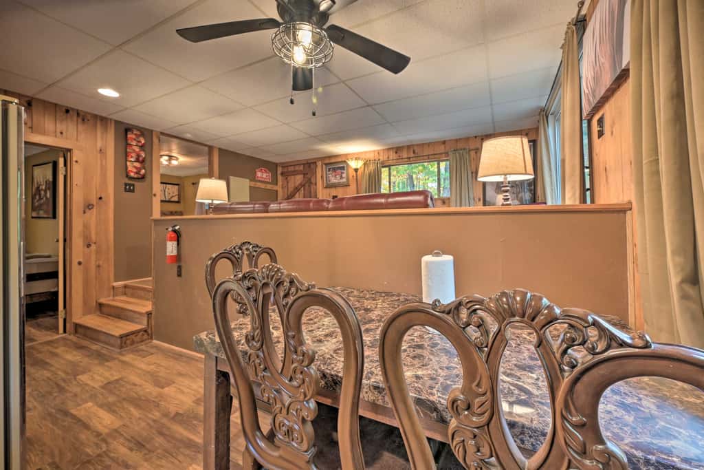 5 Mi to Raystown Lake Launch: ‘Lucas McCain Cabin’