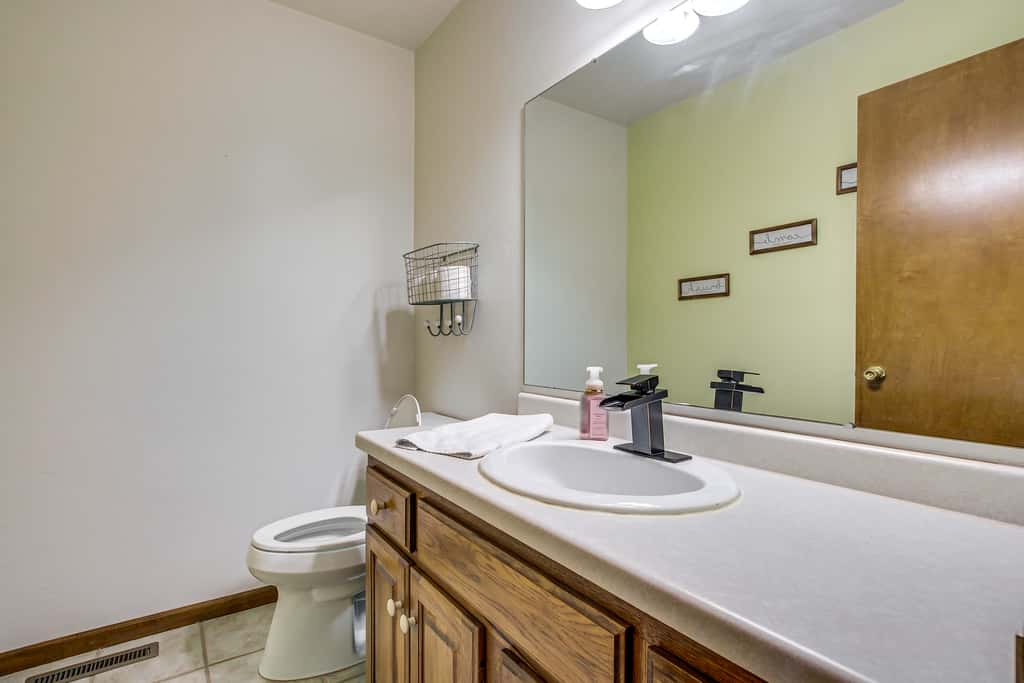 Door County Townhome: Pool Access, 1 Mi to Beach!