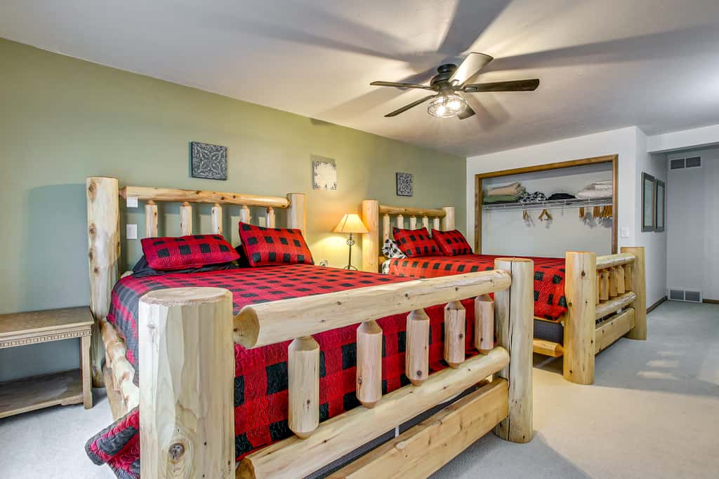 Door County Townhome: Pool Access, 1 Mi to Beach!