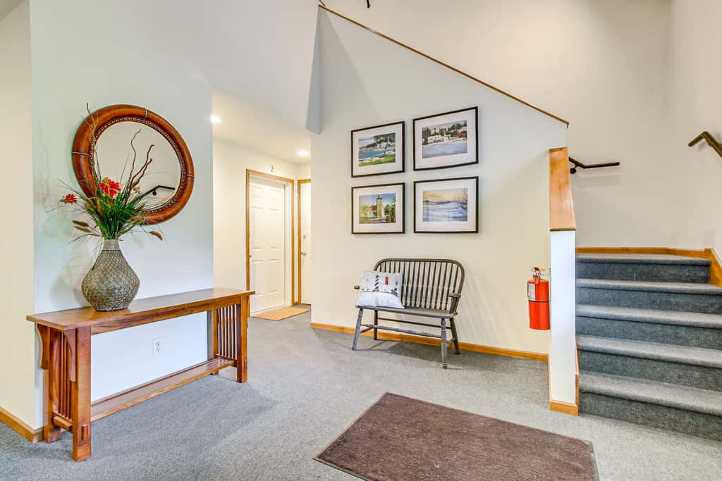 Door County Townhome: Pool Access, 1 Mi to Beach!