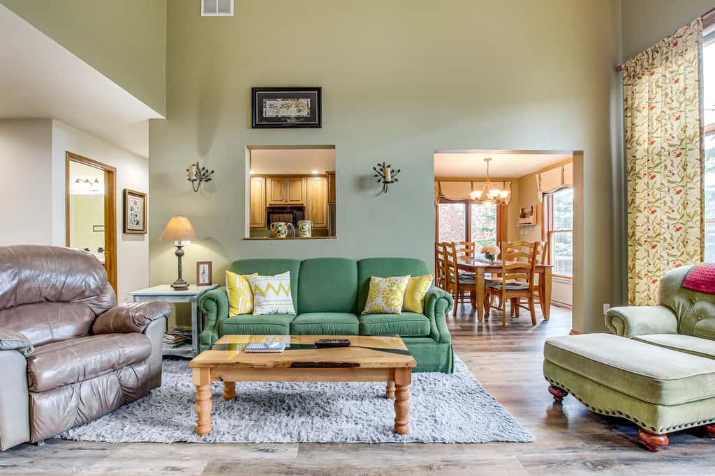 Door County Townhome: Pool Access, 1 Mi to Beach!