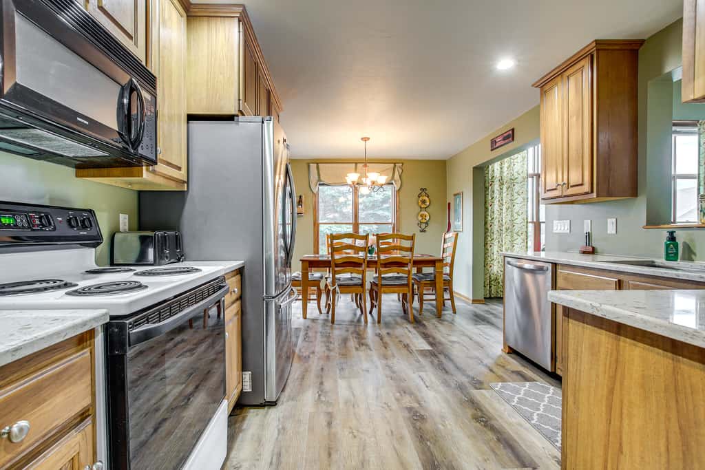 Door County Townhome: Pool Access, 1 Mi to Beach!