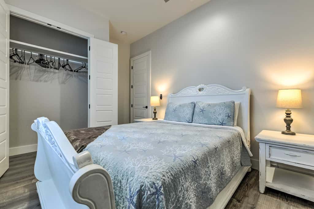 Spacious Gulfport Home - Walk to Beach!