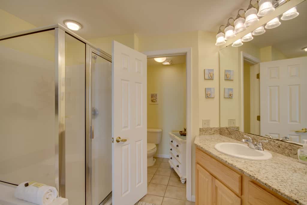 Gulfport Condo with Views: Walk to Beach