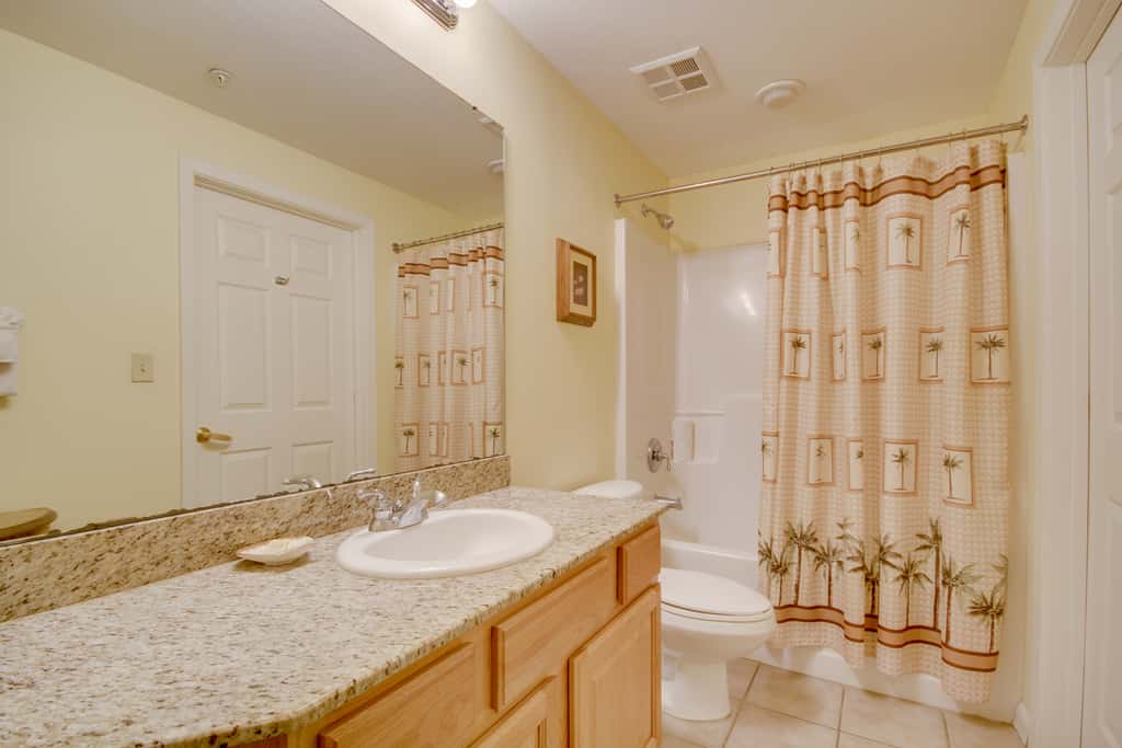 Gulfport Condo with Views: Walk to Beach