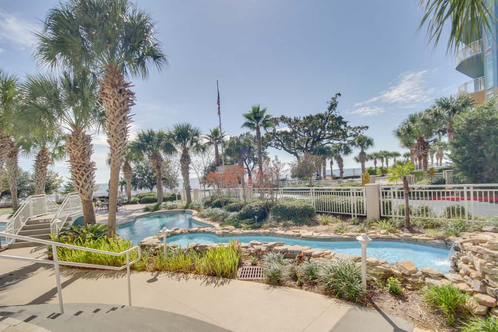 Gulfport Condo with Views: Walk to Beach