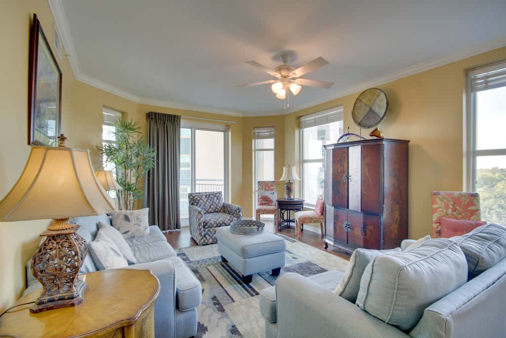 Gulfport Condo with Views: Walk to Beach