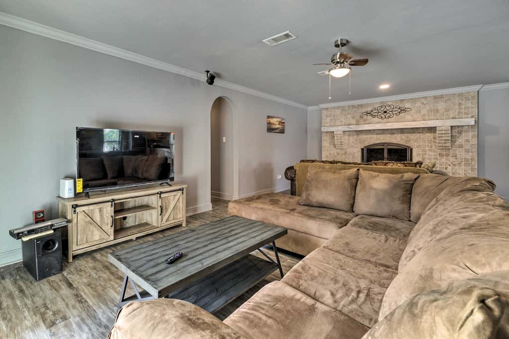 Inviting Gulfport Home w/ Private Pool & Yard