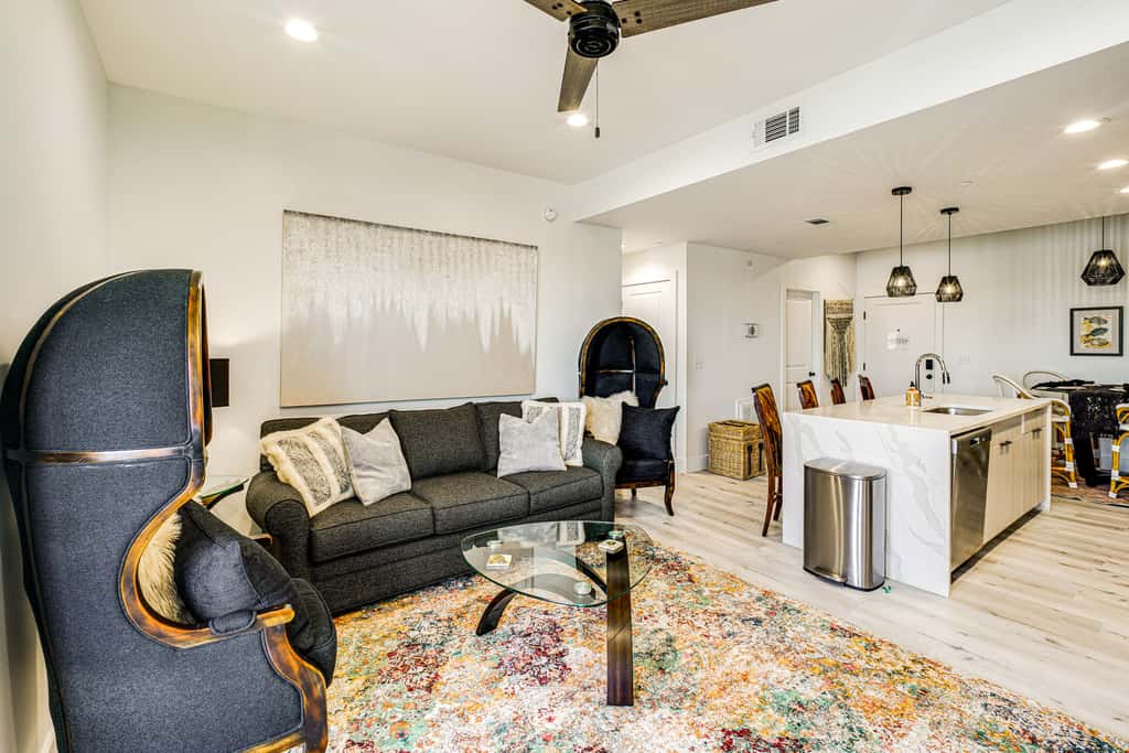 3 Mi to Gulfport Beaches: Waterfront 'Casa Pesce'