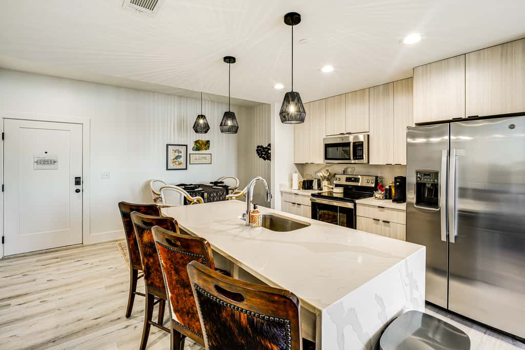 3 Mi to Gulfport Beaches: Waterfront 'Casa Pesce'
