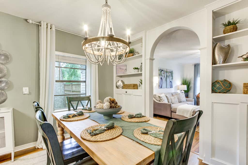 Hot Tub & Private Backyard! Gulfport Group Getaway