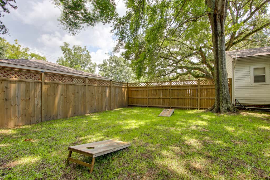 Hot Tub & Private Backyard! Gulfport Group Getaway