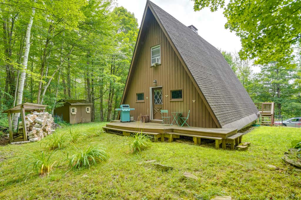 A-Frame Cabin w/ Furnished Deck in Becket!