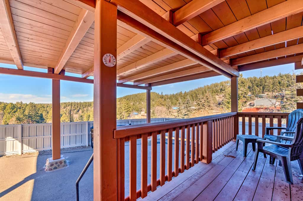 Pet-Friendly Cloudcroft Cabin: Walk to Shop, Food