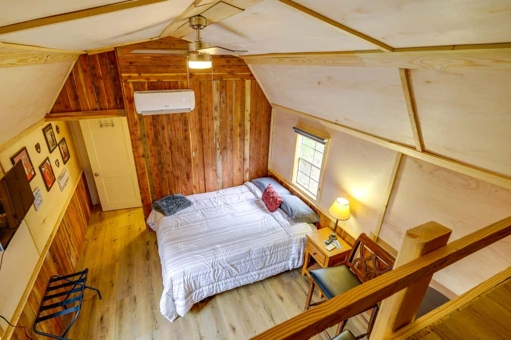 2 Mi to Greers Ferry Lake Boat Ramp! Cozy Studio