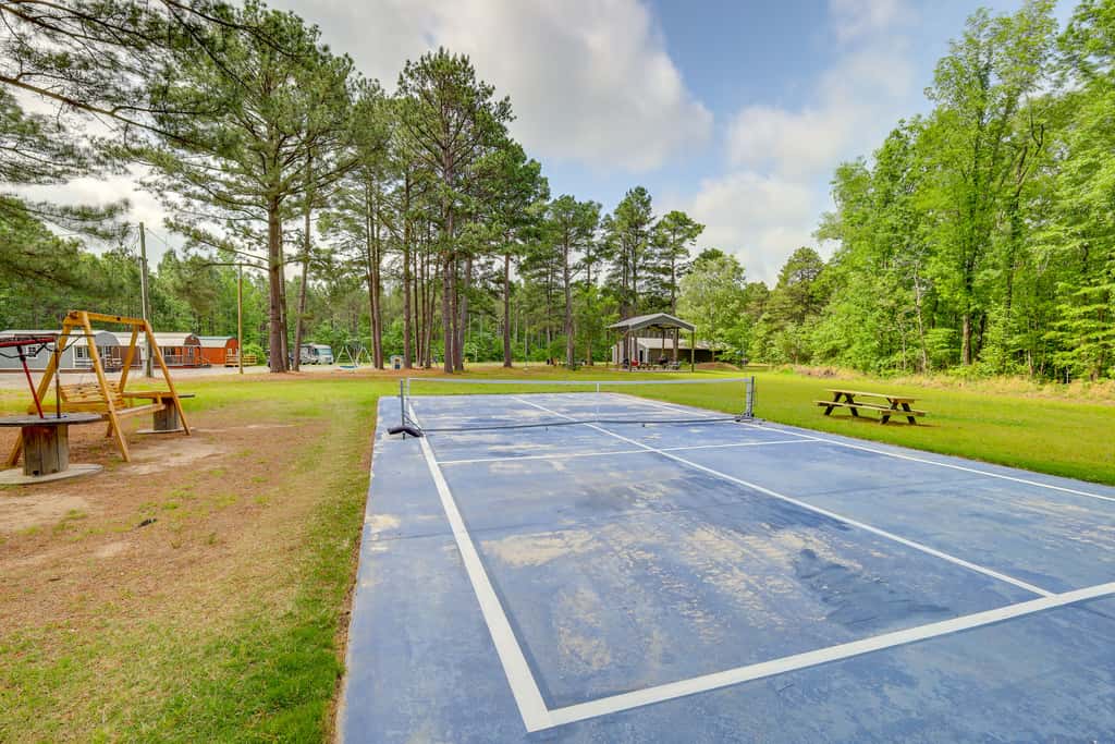 2 Mi to Greers Ferry Lake Boat Ramp! Cozy Studio