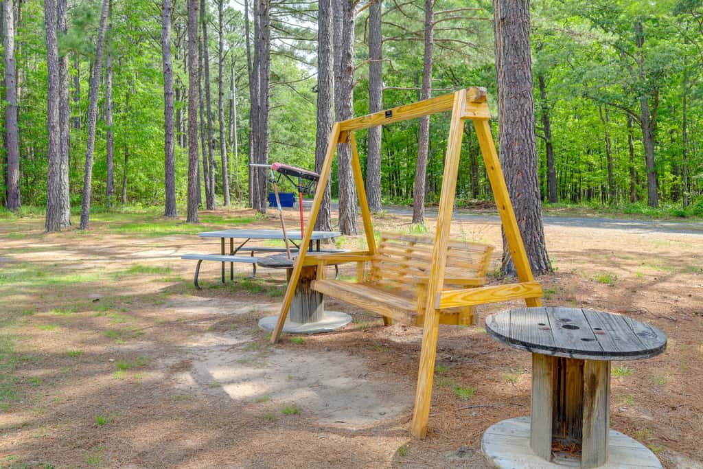 2 Mi to Greers Ferry Lake Boat Ramp! Cozy Studio