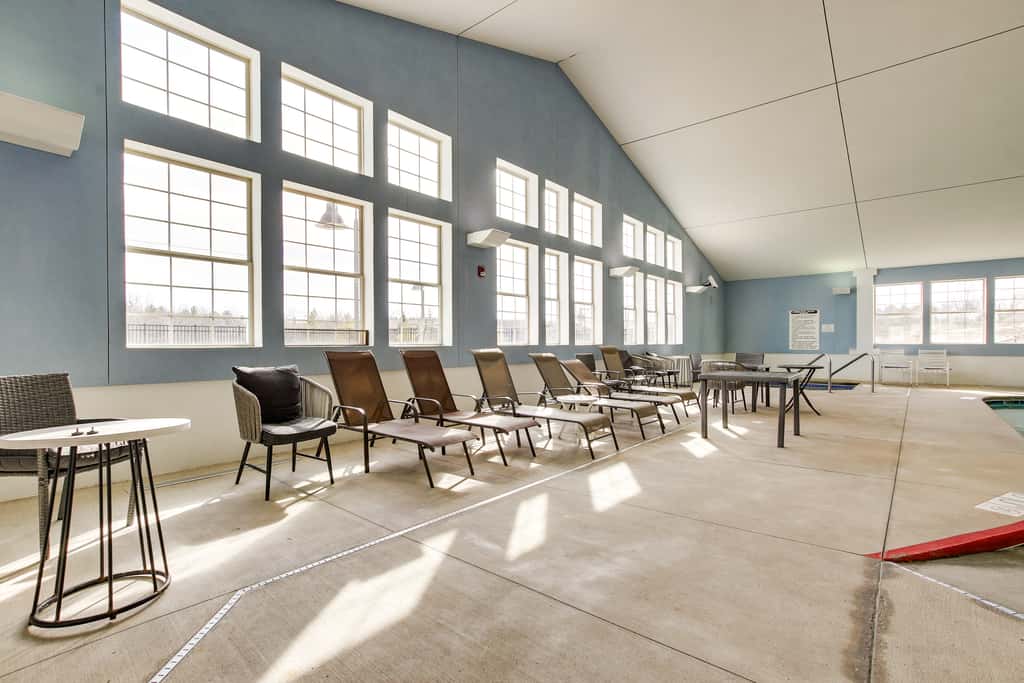 'Pattie's Other Place' - Indoor Pool Access!