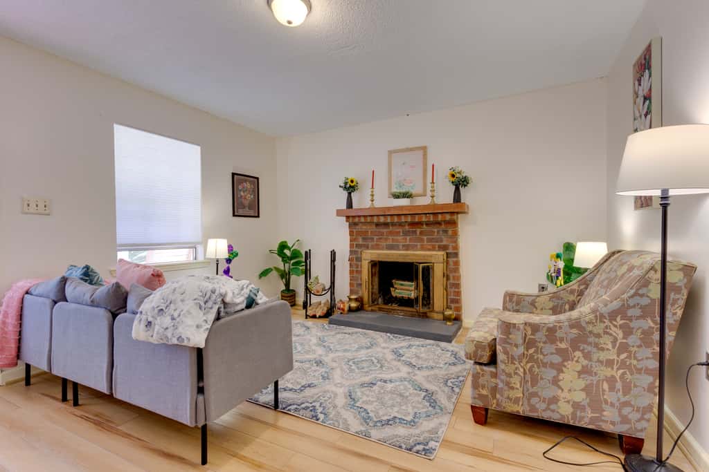 Stunning Gulfport Getaway ~ 1 Mi to the Beach