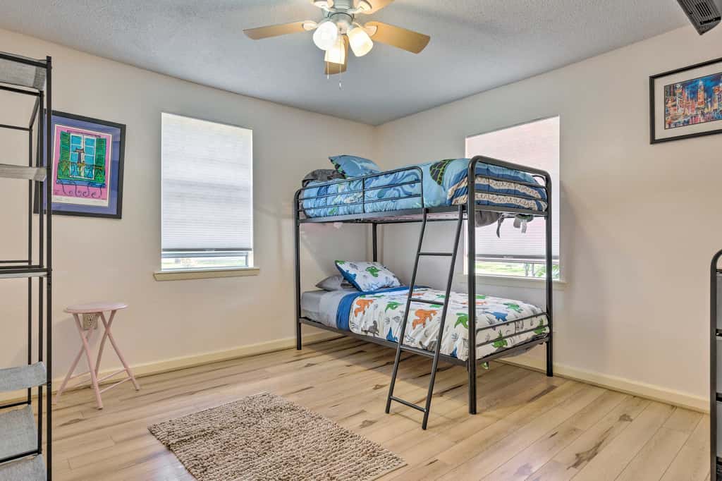 Stunning Gulfport Getaway ~ 1 Mi to the Beach
