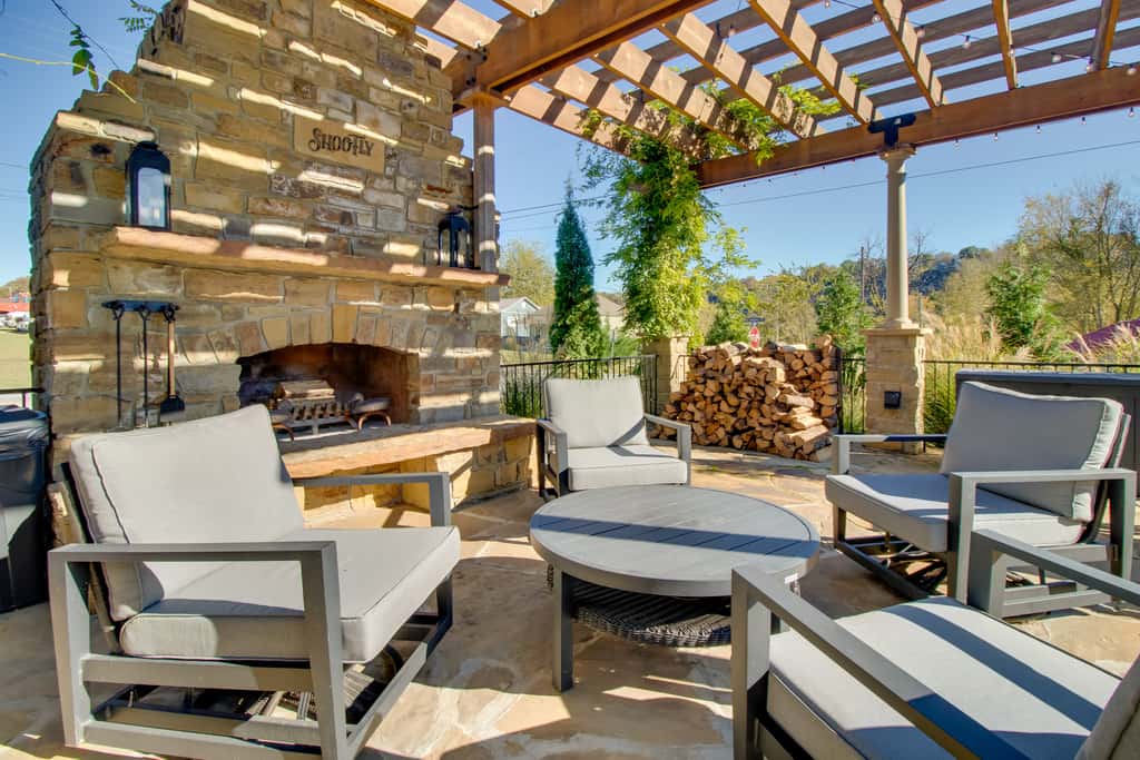 Fly Fishers’ Paradise: Getaway Near White River!